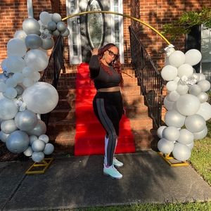 Meet your Posher, Felicia